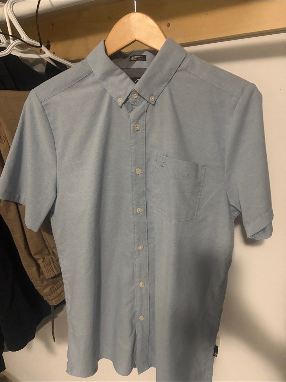 Volcom Light Blue Short-Sleeve Button-Down Shirt